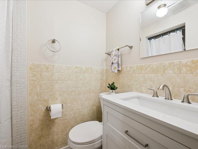 407 Grangewood Drive, Waterloo, ON - Indoor Photo Showing Bathroom