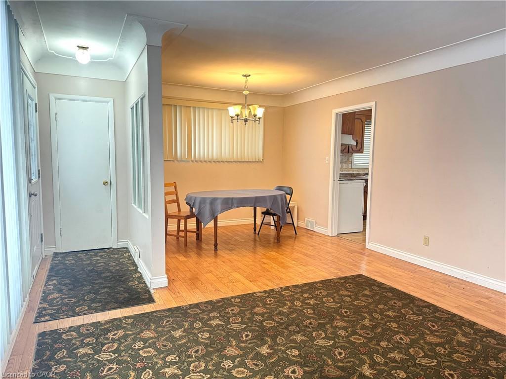 349 Whitney Avenue, Hamilton, ON - Indoor Photo Showing Other Room