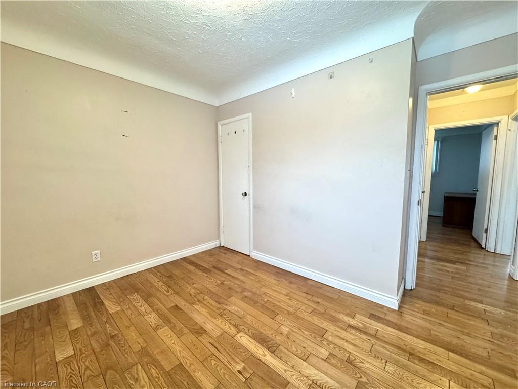 349 Whitney Avenue, Hamilton, ON - Indoor Photo Showing Other Room