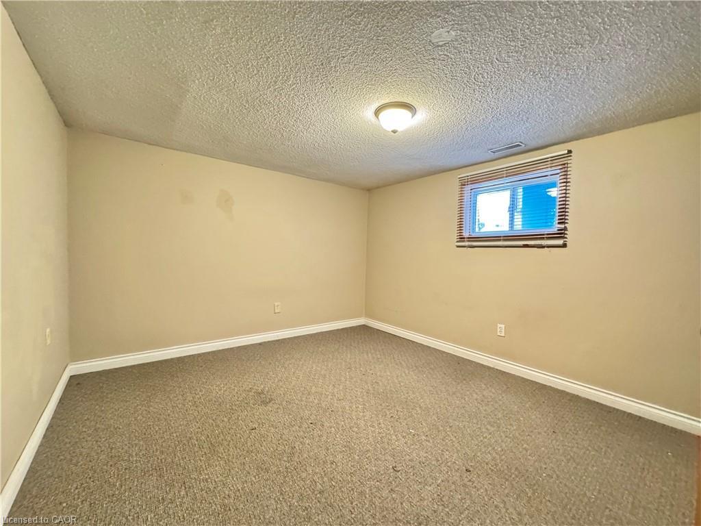 349 Whitney Avenue, Hamilton, ON - Indoor Photo Showing Other Room
