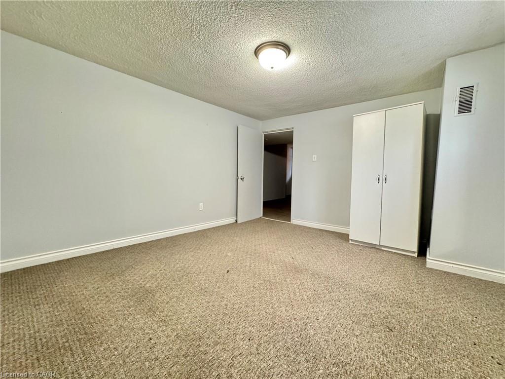 349 Whitney Avenue, Hamilton, ON - Indoor Photo Showing Other Room