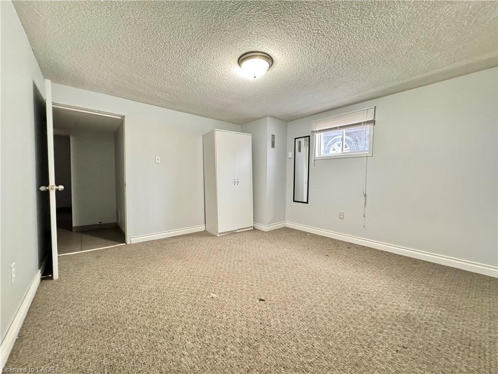 349 Whitney Avenue, Hamilton, ON - Indoor Photo Showing Other Room