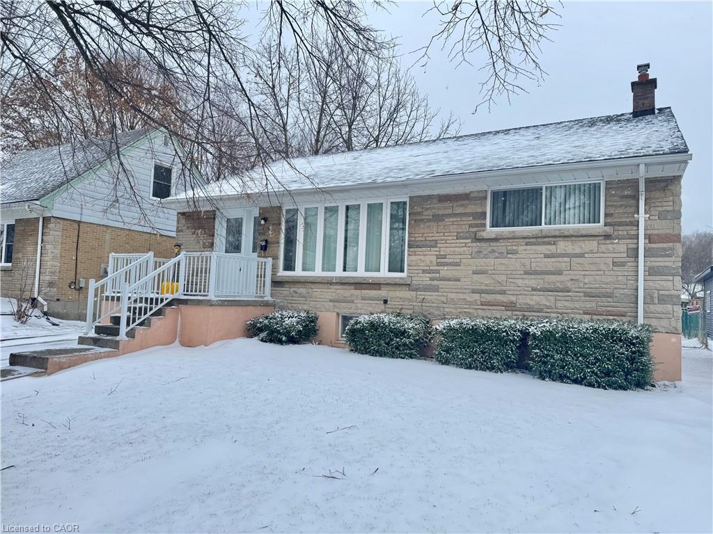 349 Whitney Avenue, Hamilton, ON - Outdoor