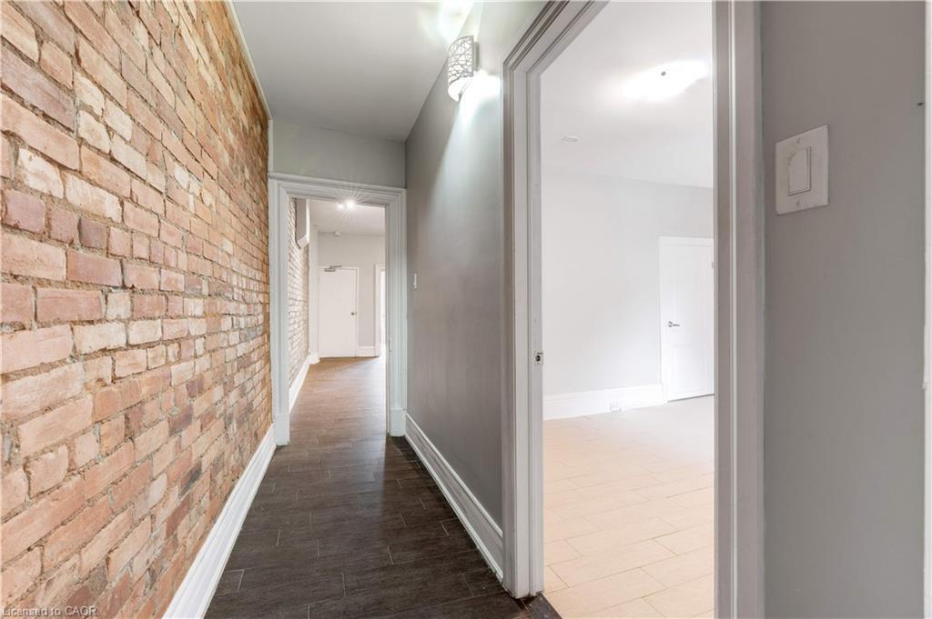 13-477 King Street E, Hamilton, ON - Indoor Photo Showing Other Room