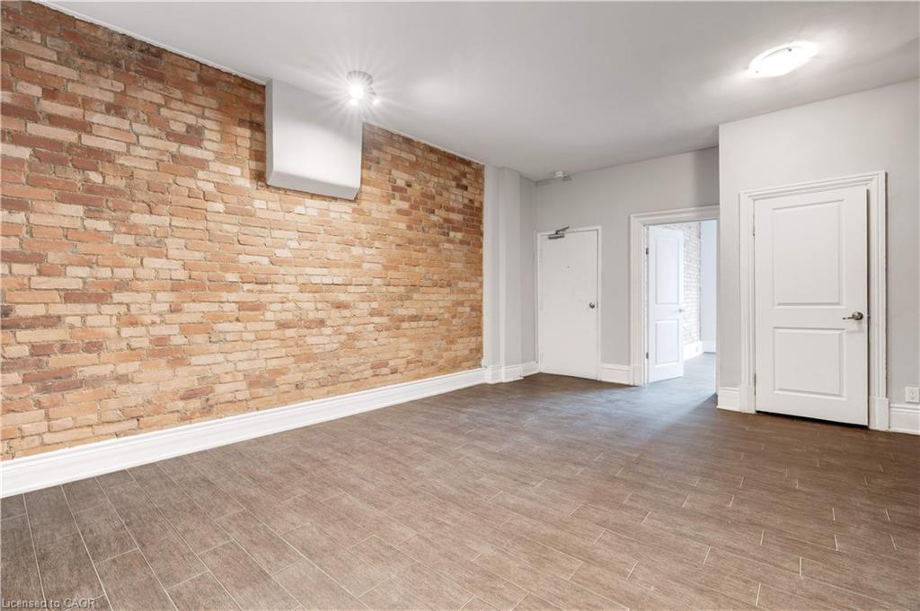 13-477 King Street E, Hamilton, ON - Indoor Photo Showing Other Room