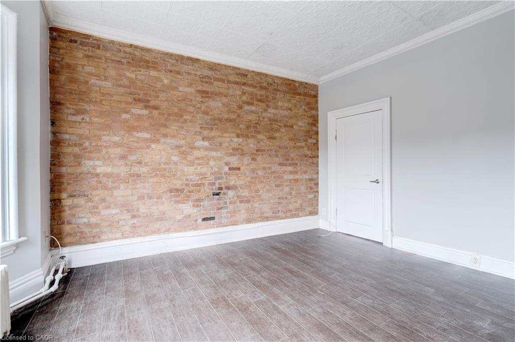 13-477 King Street E, Hamilton, ON - Indoor Photo Showing Other Room