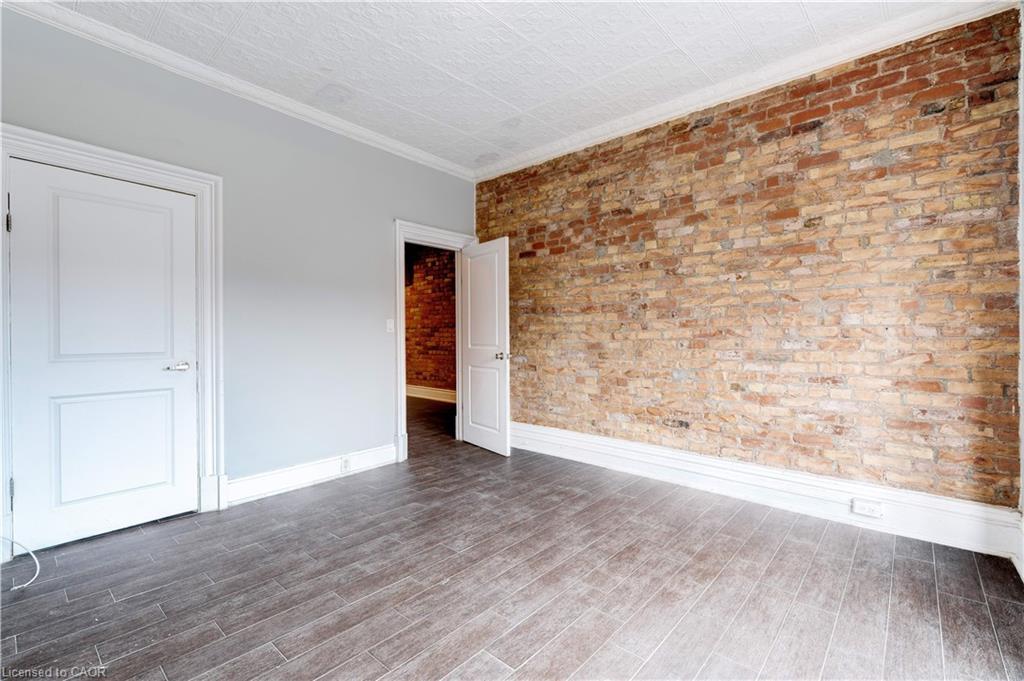 13-477 King Street E, Hamilton, ON - Indoor Photo Showing Other Room