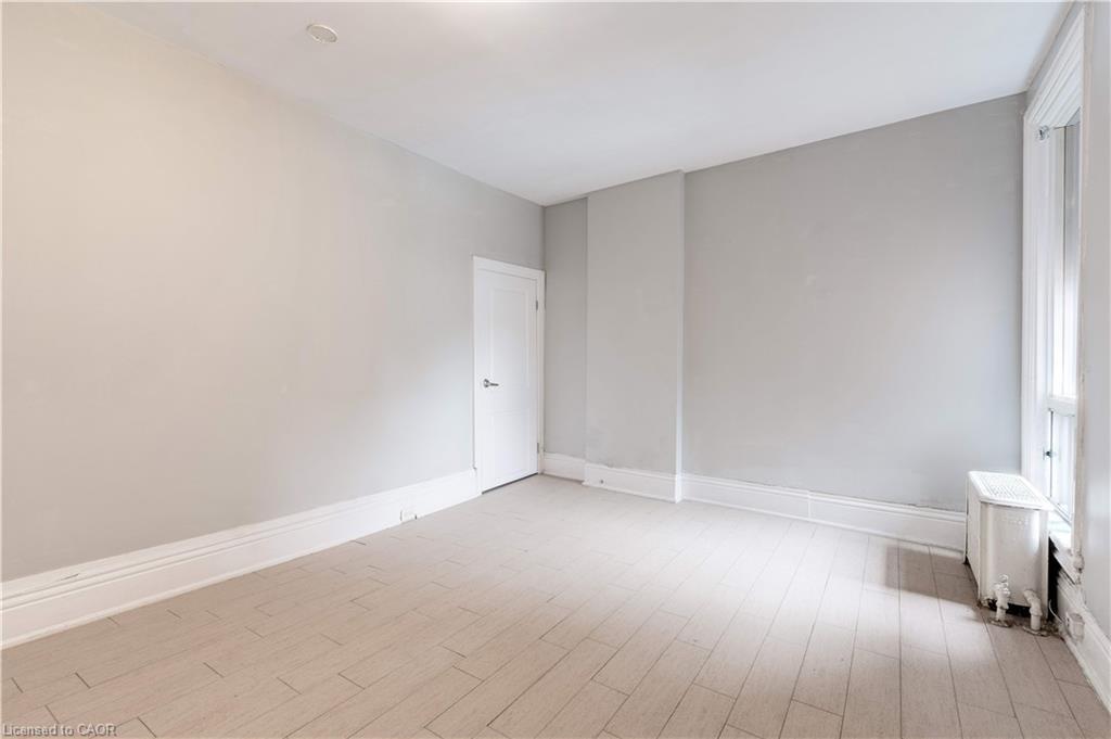 13-477 King Street E, Hamilton, ON - Indoor Photo Showing Other Room