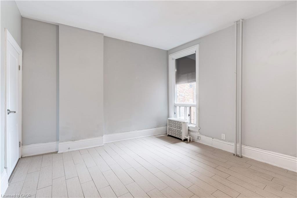 13-477 King Street E, Hamilton, ON - Indoor Photo Showing Other Room