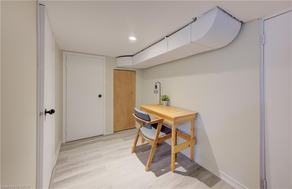 350 Victoria Street S, Kitchener, ON - Indoor Photo Showing Other Room