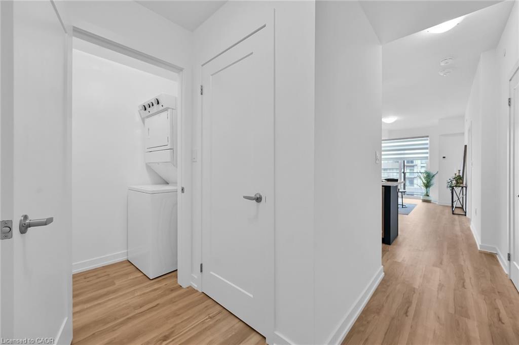 801-470 Dundas Street E, Waterdown, ON - Indoor Photo Showing Other Room