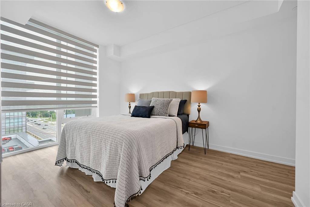 801-470 Dundas Street E, Waterdown, ON - Indoor Photo Showing Bedroom