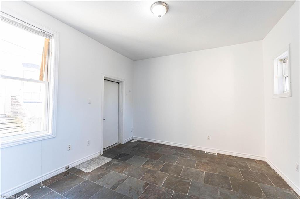 1-265 Main Street W, Hamilton, ON - Indoor Photo Showing Other Room