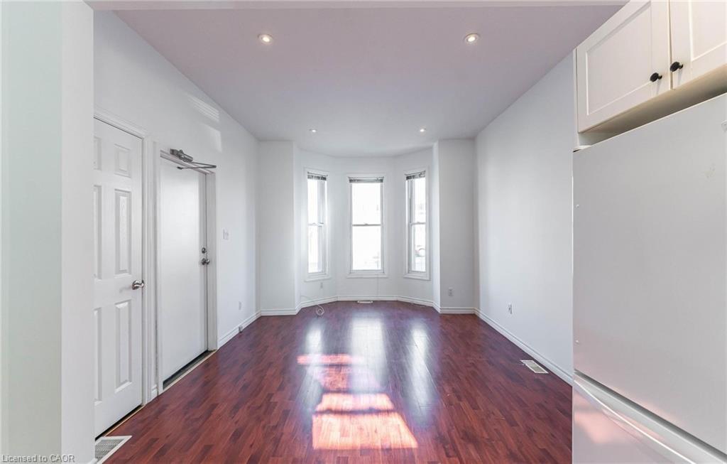 1-265 Main Street W, Hamilton, ON - Indoor Photo Showing Other Room