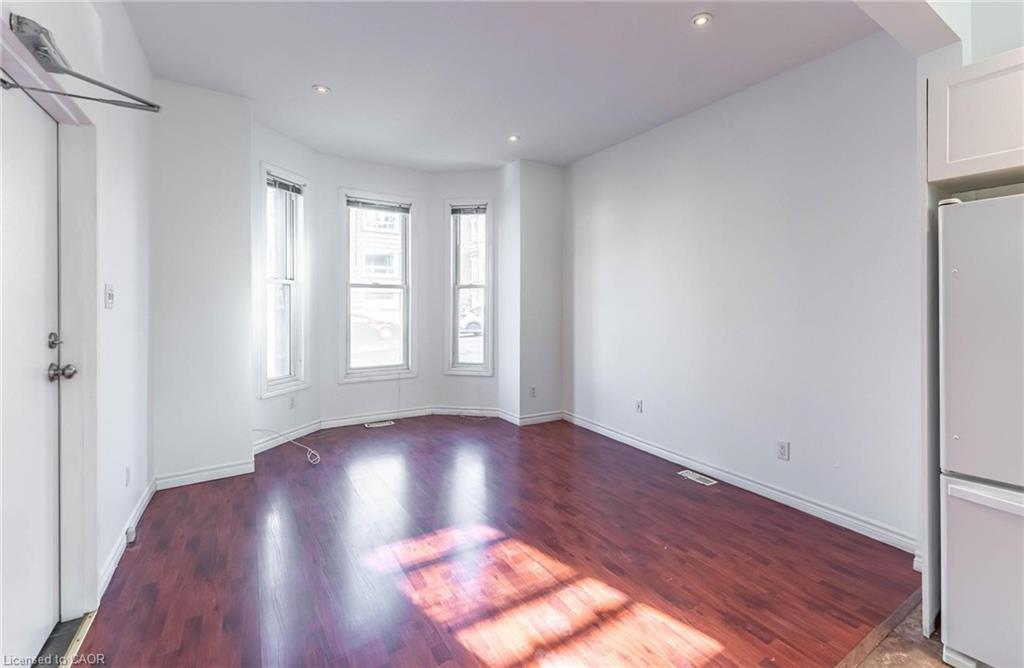 1-265 Main Street W, Hamilton, ON - Indoor Photo Showing Other Room