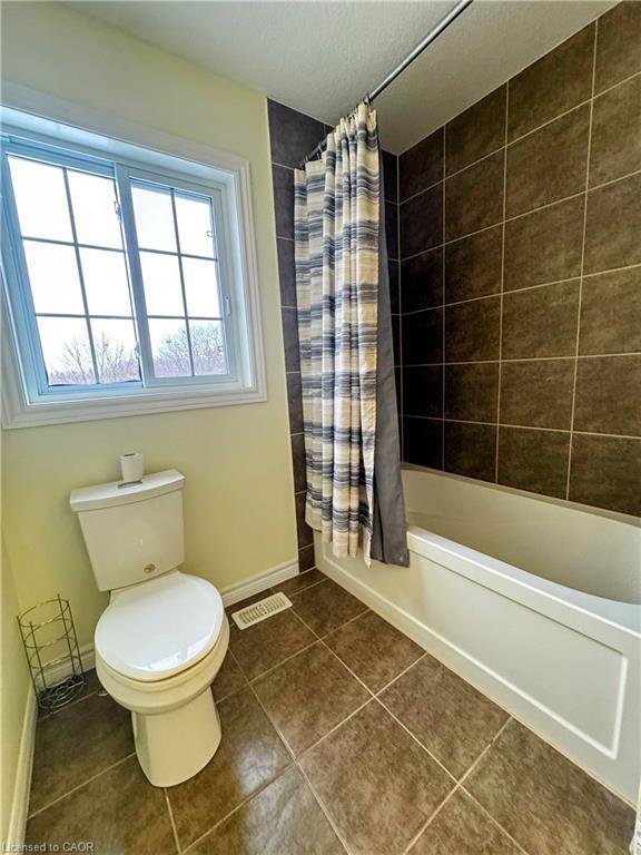 9-55 Mooregate Crescent, Kitchener, ON - Indoor Photo Showing Bathroom