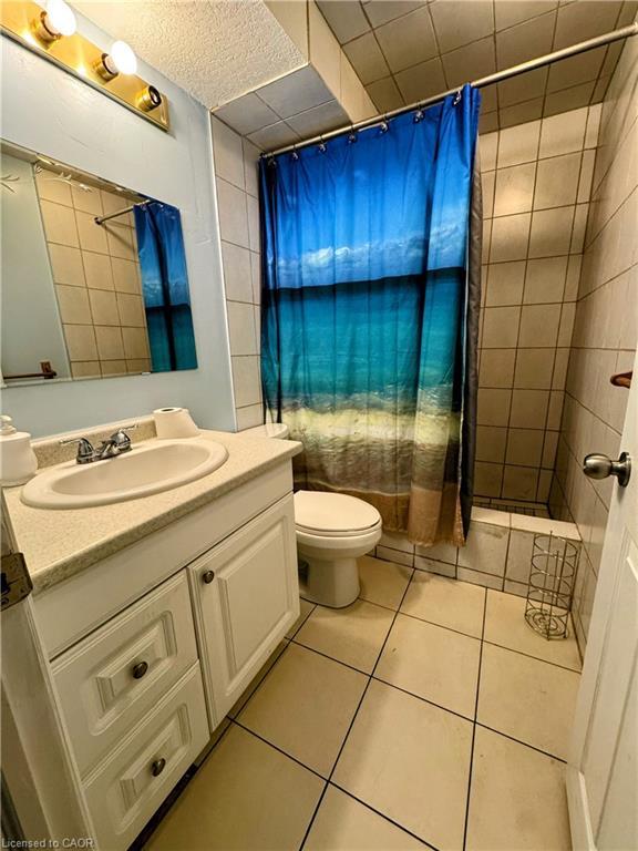 9-55 Mooregate Crescent, Kitchener, ON - Indoor Photo Showing Bathroom