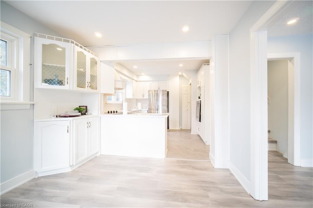 10 Monroe Street, Cambridge, ON - Indoor