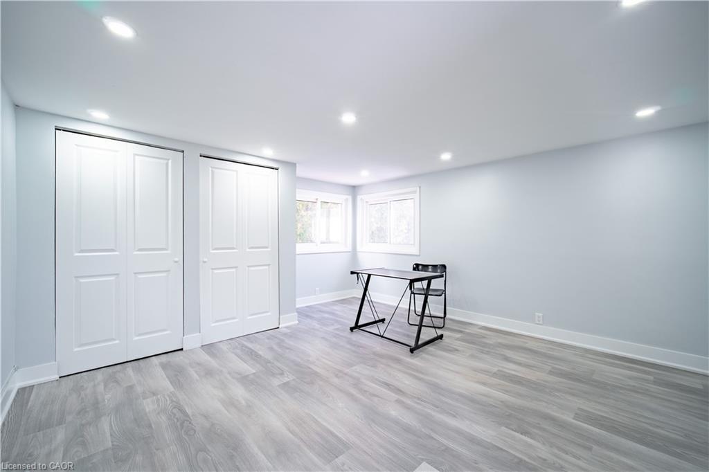 10 Monroe Street, Cambridge, ON - Indoor Photo Showing Other Room