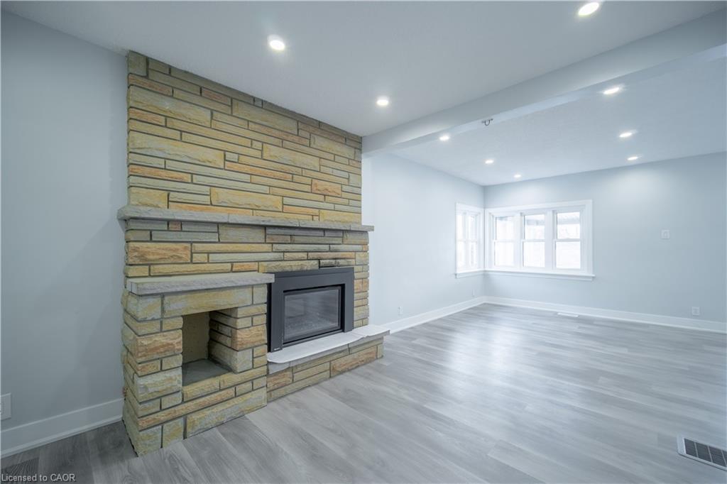 10 Monroe Street, Cambridge, ON - Indoor With Fireplace