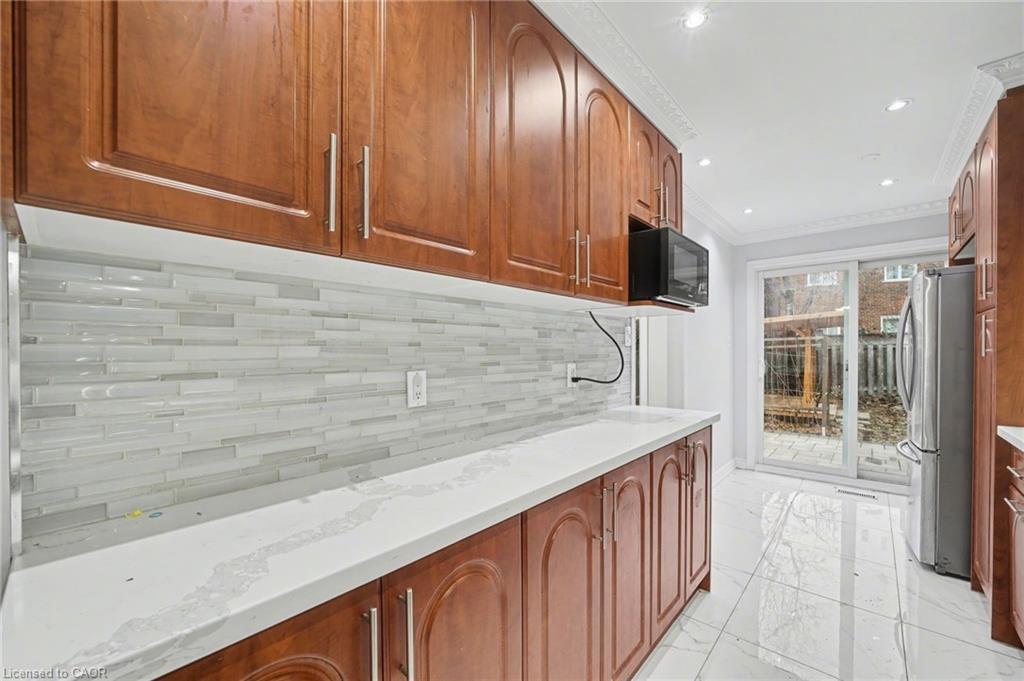 993 Lucerne Crescent, Mississauga, ON - Indoor Photo Showing Other Room