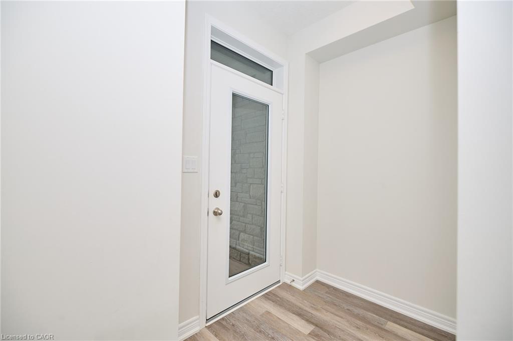 7-5016 Serena Drive, Beamsville, ON - Indoor Photo Showing Other Room