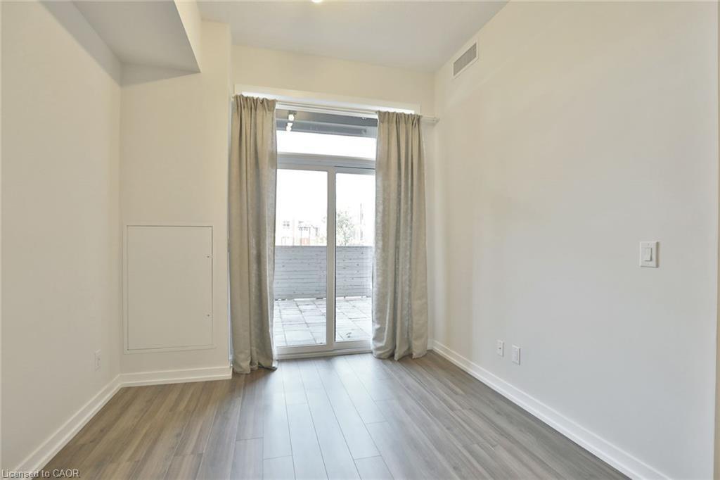 105-457 Plains Road E, Burlington, ON - Indoor Photo Showing Other Room