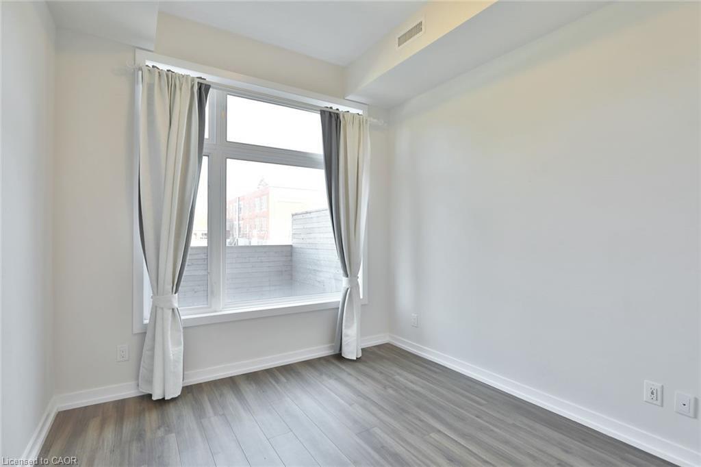 105-457 Plains Road E, Burlington, ON - Indoor Photo Showing Other Room