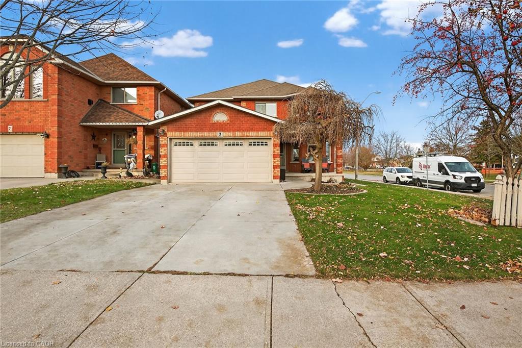 3 Jacqueline Boulevard, Hamilton, ON - Outdoor