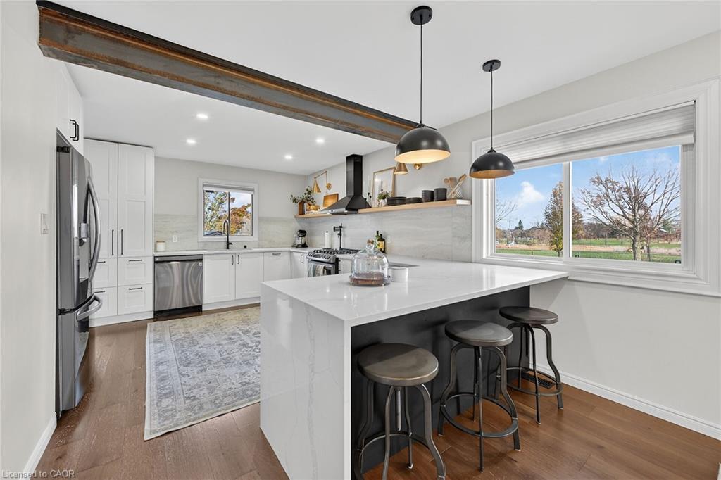 3 Jacqueline Boulevard, Hamilton, ON - Indoor Photo Showing Kitchen With Upgraded Kitchen