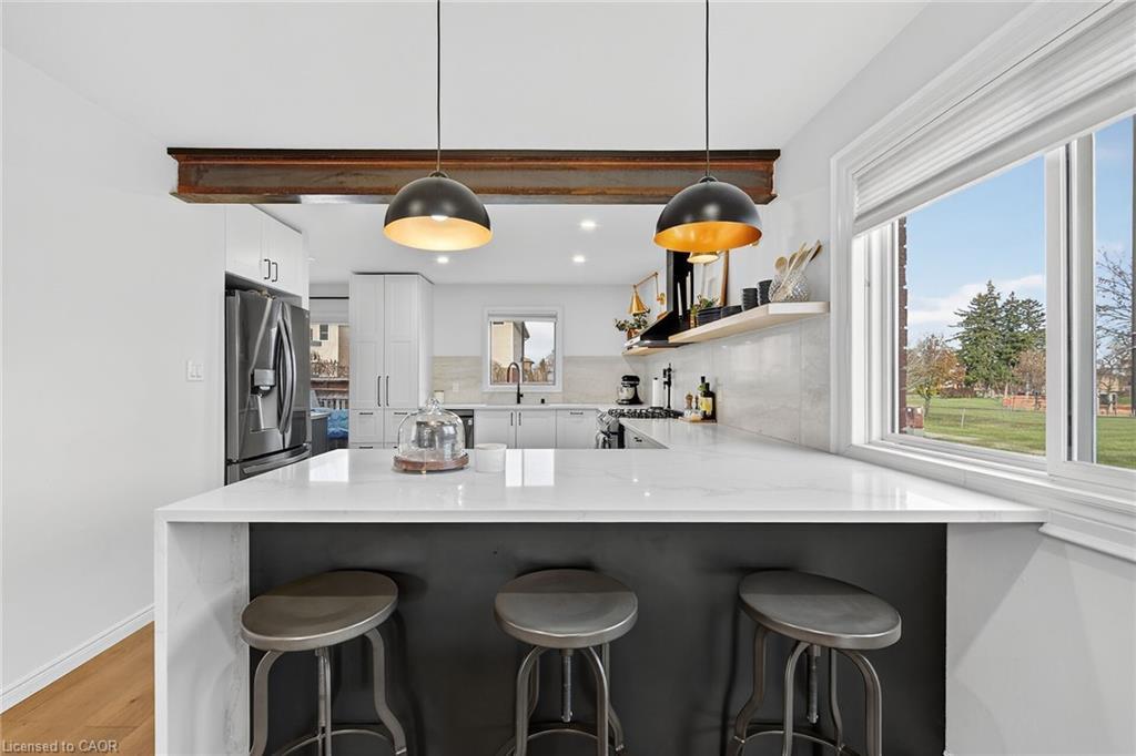 3 Jacqueline Boulevard, Hamilton, ON - Indoor Photo Showing Kitchen With Upgraded Kitchen