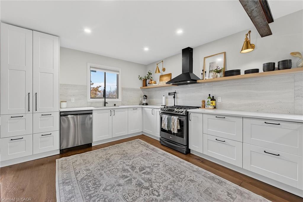 3 Jacqueline Boulevard, Hamilton, ON - Indoor Photo Showing Kitchen With Upgraded Kitchen