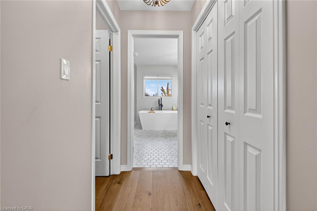 3 Jacqueline Boulevard, Hamilton, ON - Indoor Photo Showing Other Room