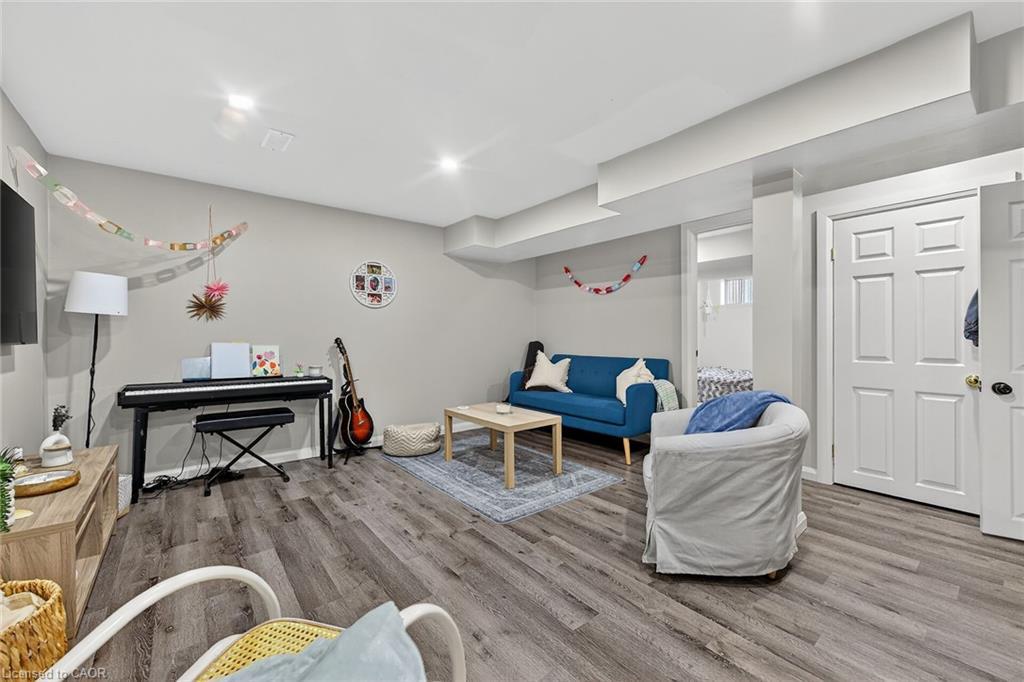 3 Jacqueline Boulevard, Hamilton, ON - Indoor