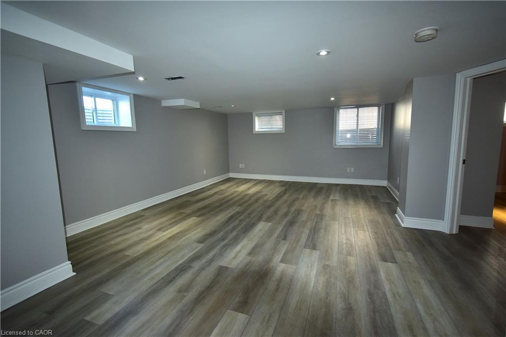 2-2176 Queensway Drive, Burlington, ON - Indoor