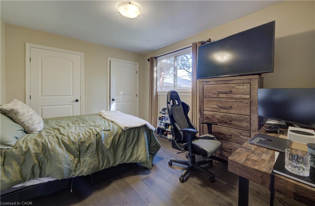 600 Highvalley Road, Ancaster, ON - Indoor Photo Showing Bedroom