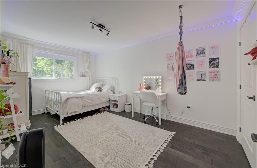 600 Highvalley Road, Ancaster, ON - Indoor Photo Showing Bedroom