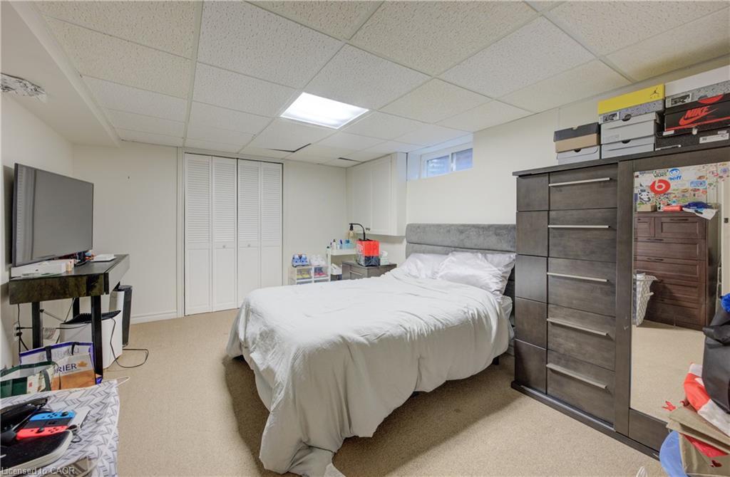 600 Highvalley Road, Ancaster, ON - Indoor Photo Showing Bedroom