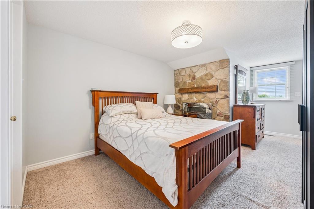 747 Fairway Court, Kitchener, ON - Indoor Photo Showing Bedroom