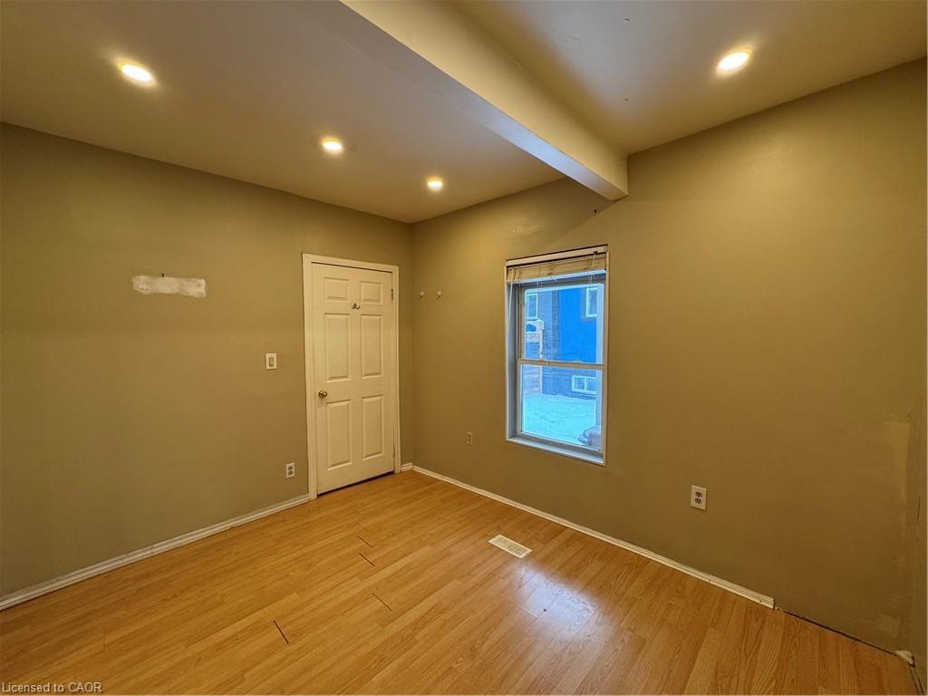 272 Main Street, Cambridge, ON - Indoor Photo Showing Other Room