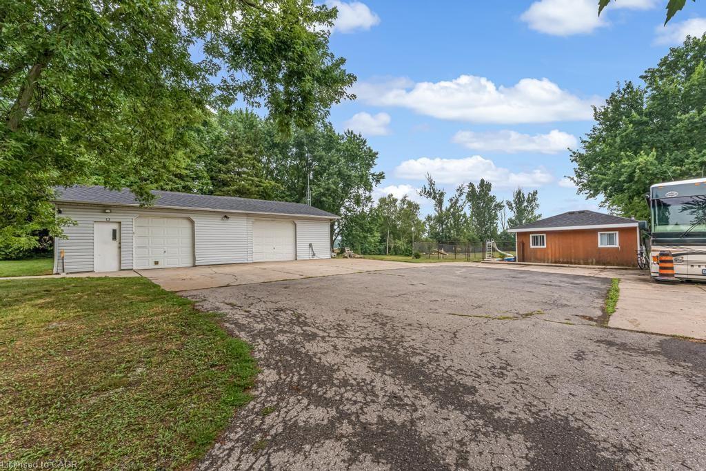 70 Sawmill Road, Caledonia, ON - Outdoor