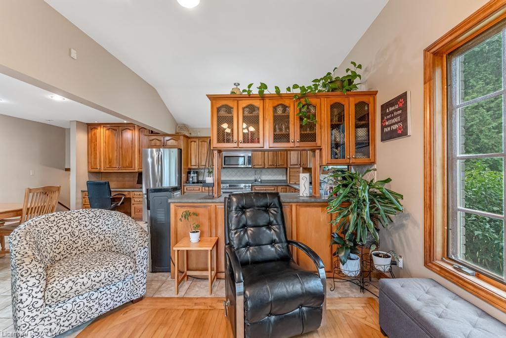 70 Sawmill Road, Caledonia, ON - Indoor