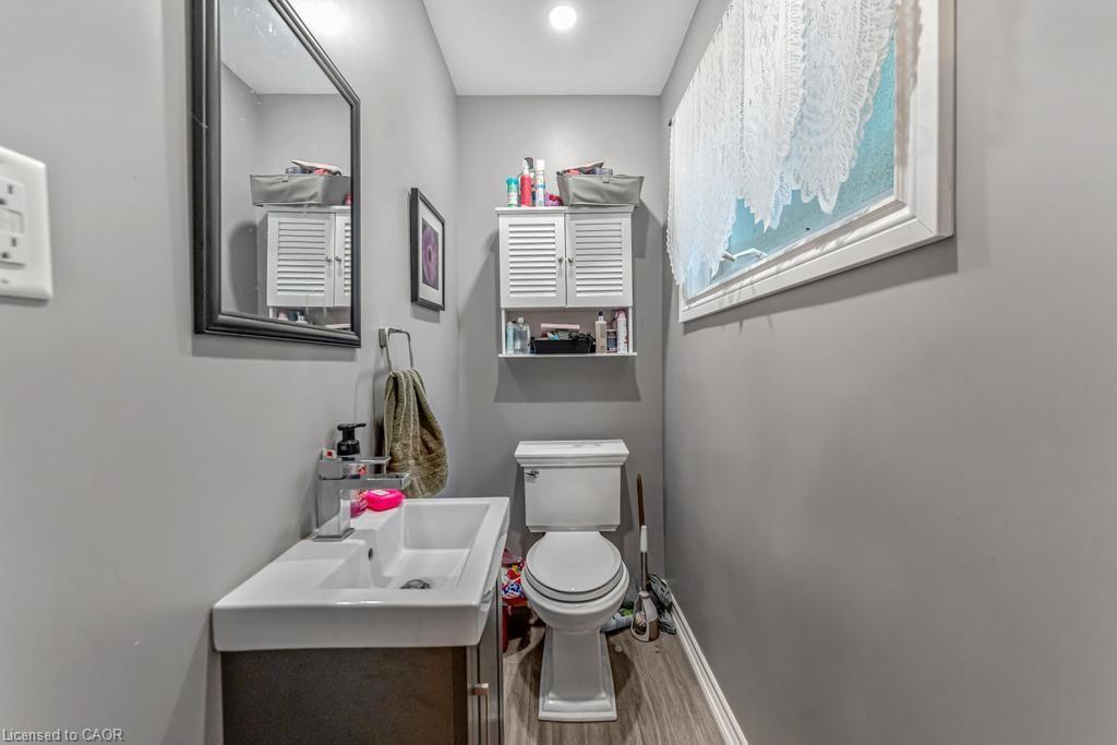 70 Sawmill Road, Caledonia, ON - Indoor Photo Showing Bathroom