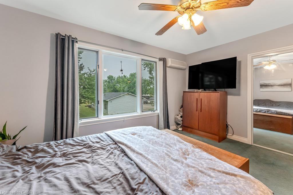70 Sawmill Road, Caledonia, ON - Indoor Photo Showing Bedroom