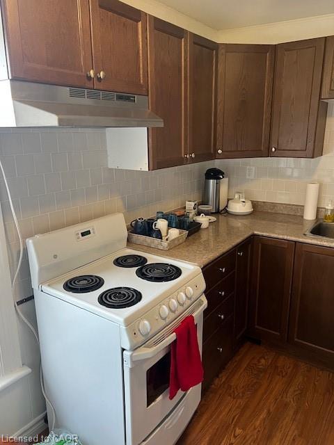 37 Dundas Street, Dundas, ON - Indoor Photo Showing Kitchen