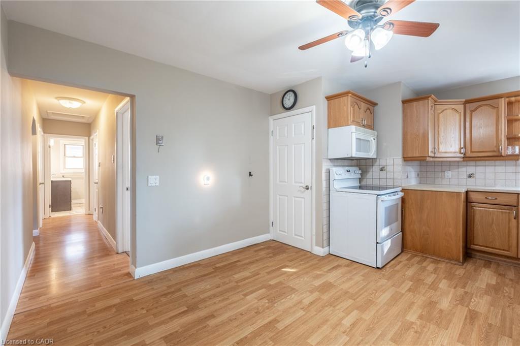 173 West 23Rd Street, Hamilton, ON - Indoor Photo Showing Kitchen