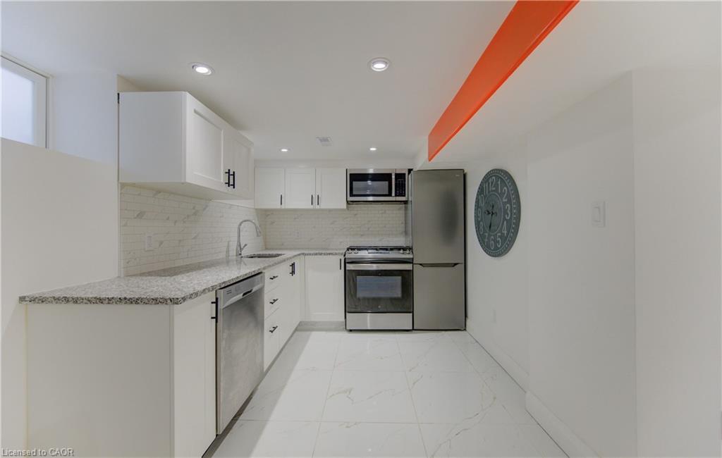 569 Stirling Avenue S, Kitchener, ON - Indoor Photo Showing Kitchen