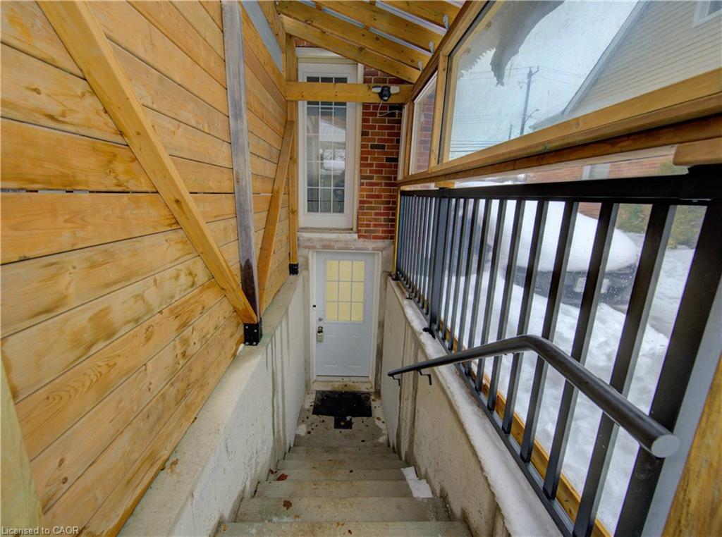 569 Stirling Avenue S, Kitchener, ON - Photo Showing Other Room