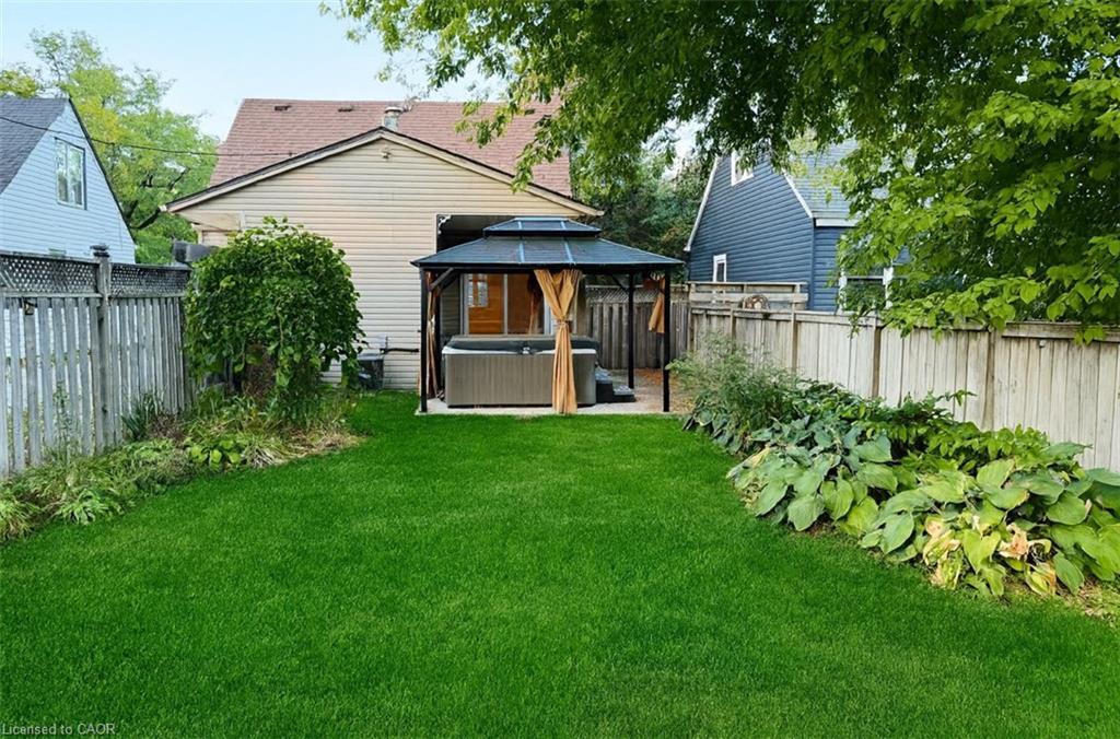 128 Wilkes Street, Brantford, ON - Outdoor