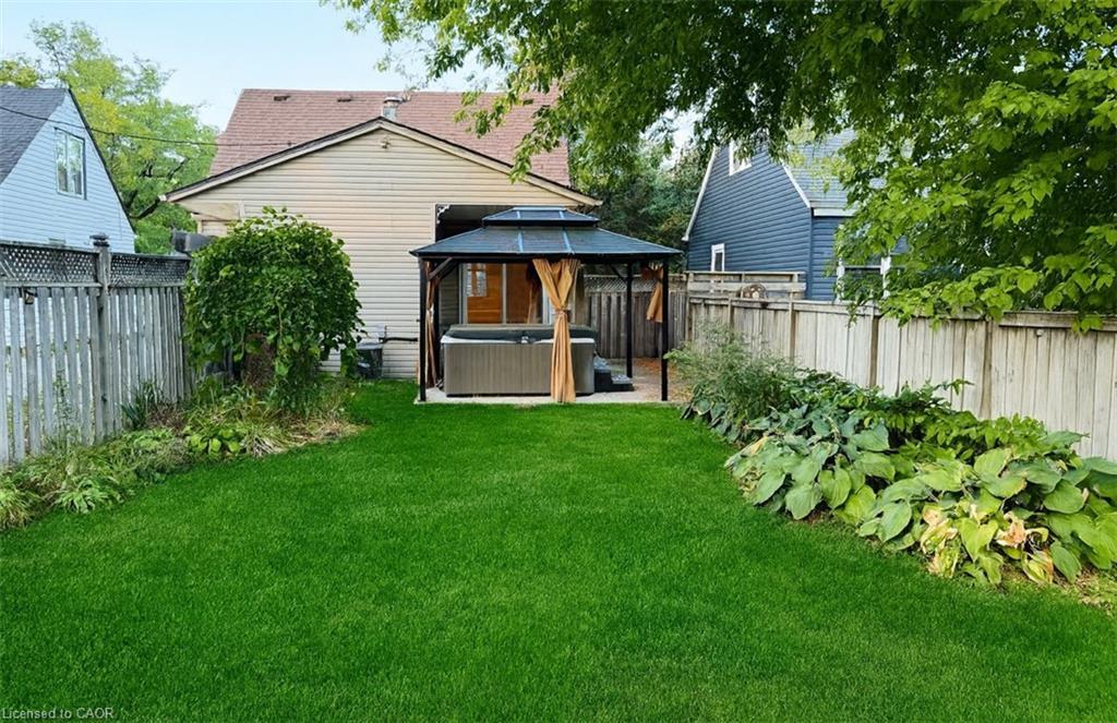 128 Wilkes Street, Brantford, ON - Outdoor